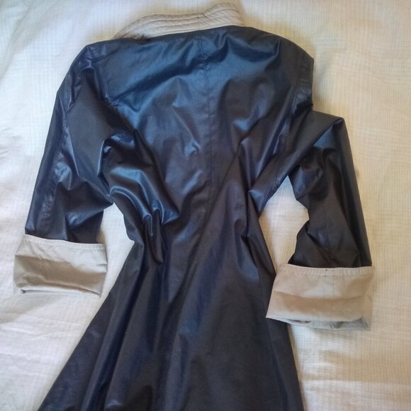 A-LINE ,TWO-IN-ONE, TAN & BLK REVERSIBLE TRENCH , Medium, Poly - Picture 4 of 4